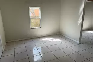 3612 N 52nd St, Tampa, FL 33619 - Photo 4