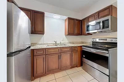 2319 18th Avenue SW, Largo, FL 33774 - Photo 2