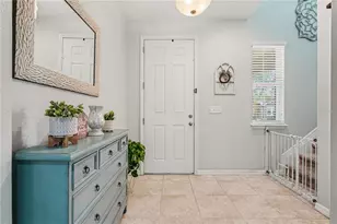 5465 Suncatcher Dr, Wesley Chapel, FL 33545 - Photo 8