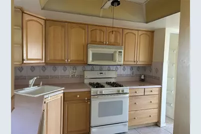 5400 Park Street N #214, Saint Petersburg, FL 33709 - Photo 10