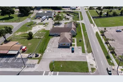 504 E Baker Street, Plant City, FL 33563 - Photo 8