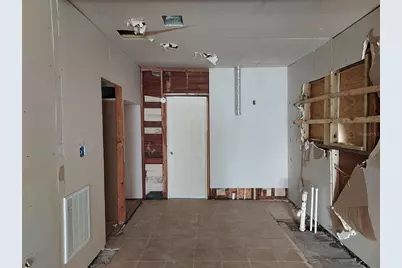 1426 17th Street W, Bradenton, FL 34205 - Photo 6