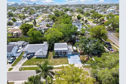 8424 Stillbrook Avenue, Tampa, FL 33615 - Photo 44