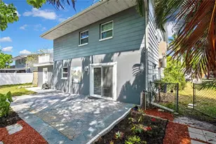 8424 Stillbrook Ave, Tampa, FL 33615 - Photo 10