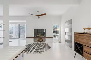 7647 Sanderling Rd, Sarasota, FL 34242 - Photo 52