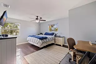 3901 14th St NE, Saint Petersburg, FL 33703 - Photo 30