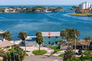 3901 14th St NE, Saint Petersburg, FL 33703 - Photo 1