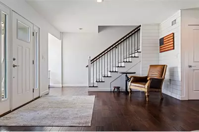 3901 14th Street NE, Saint Petersburg, FL 33703 - Photo 6