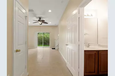 20112 Indian Rosewood Drive, Tampa, FL 33647 - Photo 10