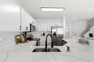 6215 Crestdale Pl, Riverview, FL 33578 - Photo 12