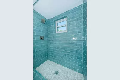 4700 Cove Circle #110, Saint Petersburg, FL 33708 - Photo 20