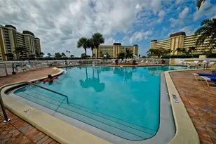 4700 Cove Cir, Saint Petersburg, FL 33708 - Photo 30