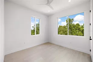 10351 2nd St N, Saint Petersburg, FL 33716 - Photo 16