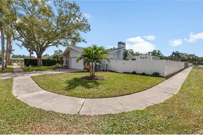 11796 Saree Court, Seminole, FL 33778 - Photo 2
