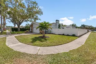 11796 Saree Ct, Seminole, FL 33778 - Photo 2