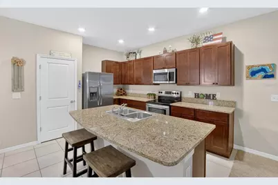 3315 Pleasant Willow Court, Brandon, FL 33511 - Photo 12