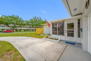 1100 81st Ave N, Saint Petersburg, FL 33702 - Photo 6