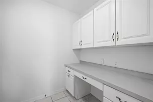 704 Tilbury Ct, Sun City Center, FL 33573 - Photo 32