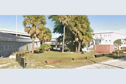 702 E Ross Avenue, Tampa, FL 33602 - Photo 2