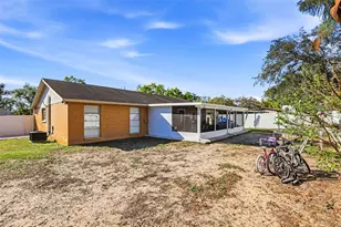 1301 Vinemont Dr, Brandon, FL 33510 - Photo 46