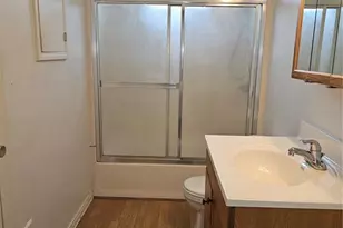 3825 49th Ave N, Saint Petersburg, FL 33714 - Photo 6