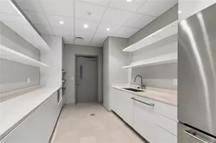 400 Central Ave, Saint Petersburg, FL 33701 - Photo 72