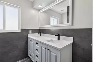 2465 Brentwood Dr, Clearwater, FL 33764 - Photo 20