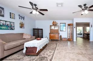 203 Amesbury Cir, Sun City Center, FL 33573 - Photo 10