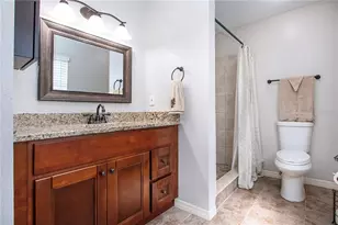 203 Amesbury Cir, Sun City Center, FL 33573 - Photo 22