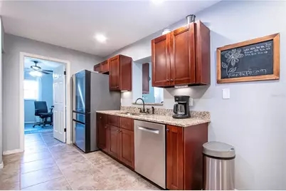 203 Amesbury Circle, Sun City Center, FL 33573 - Photo 18