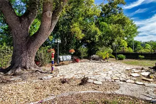 203 Amesbury Cir, Sun City Center, FL 33573 - Photo 44