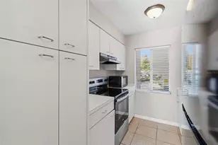 5508 Pokeweed Ct, Tampa, FL 33617 - Photo 10