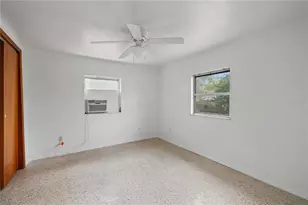 6035 10th St, Zephyrhills, FL 33542 - Photo 16