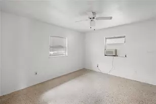 6035 10th St, Zephyrhills, FL 33542 - Photo 10