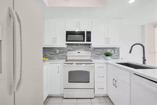 3466 Sutton Pl, Palm Harbor, FL 34684 - Photo 26