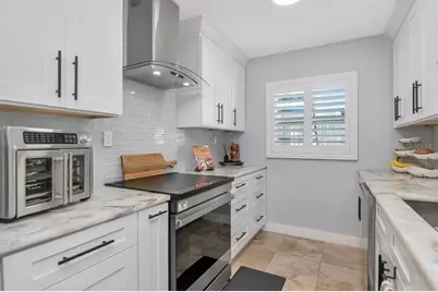 2424 W Tampa Bay Boulevard #C105, Tampa, FL 33607 - Photo 12