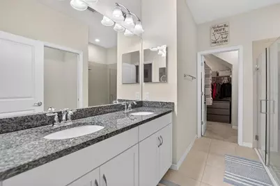 5601 Kingsley Corner Way, Lithia, FL 33547 - Photo 20