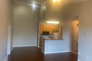 2402 Courtney Meadows Ct, Tampa, FL 33619 - Photo 4