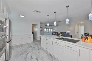 538 Lillian Dr, Madeira Beach, FL 33708 - Photo 12