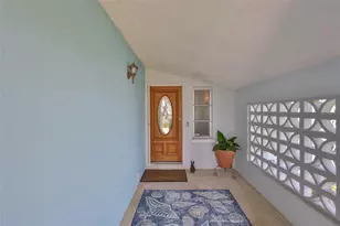 538 Lillian Dr, Madeira Beach, FL 33708 - Photo 2