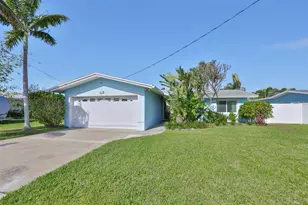 538 Lillian Dr, Madeira Beach, FL 33708 - Photo 1