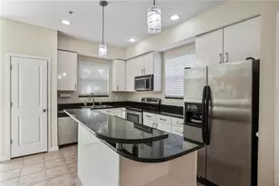 3405 W Swann Ave, Tampa, FL 33609 - Photo 8