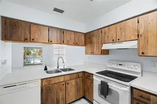 6419 Bonnie Bay Cir N, Pinellas Park, FL 33781 - Photo 8