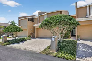 13804 Mill Cove Cir, Tampa, FL 33618 - Photo 2