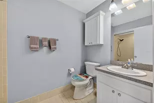 13804 Mill Cove Cir, Tampa, FL 33618 - Photo 24