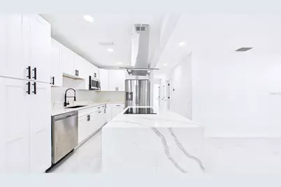 1778 New Hampshire Avenue NE, Saint Petersburg, FL 33703 - Photo 12