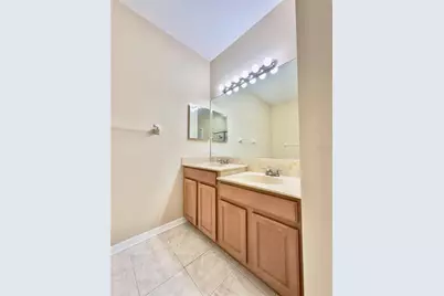 10222 Devonshire Lake Drive, Tampa, FL 33647 - Photo 16