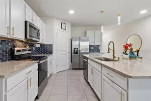 2814 Common Fig Run, Wesley Chapel, FL 33543 - Photo 12