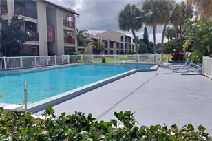 3836 N Lake Dr, Tampa, FL 33614 - Photo 6