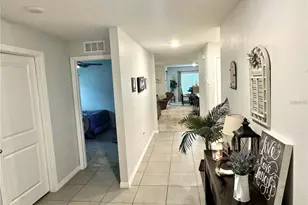 7749 Broad Point Dr, Zephyrhills, FL 33540 - Photo 14